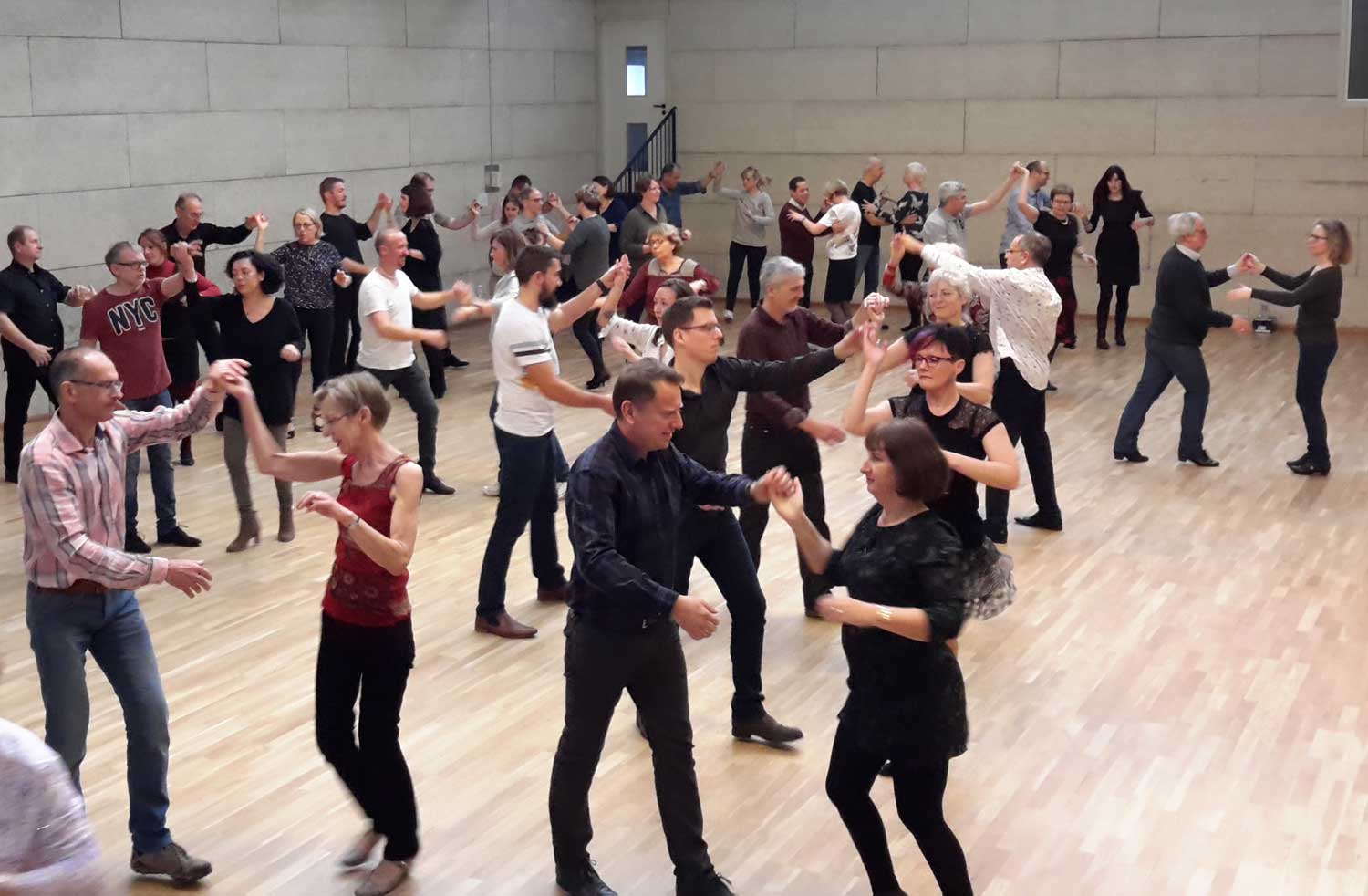 Peut On Danser Dans Une Salle Des Fetes Stages cours de danse nord de la France - Deis Danse